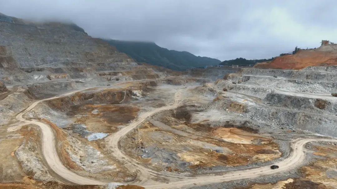 1.jpg 礦山.jpg